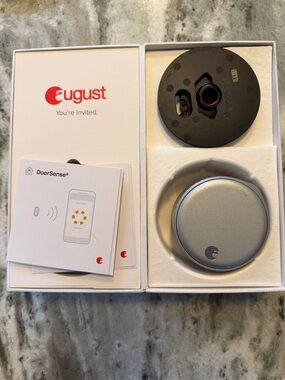 August Smart Lock with bonus keypad accessory!